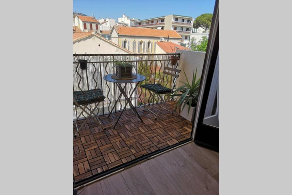 Studio Jungle Au Mourillon Apartment Toulon Exterior photo